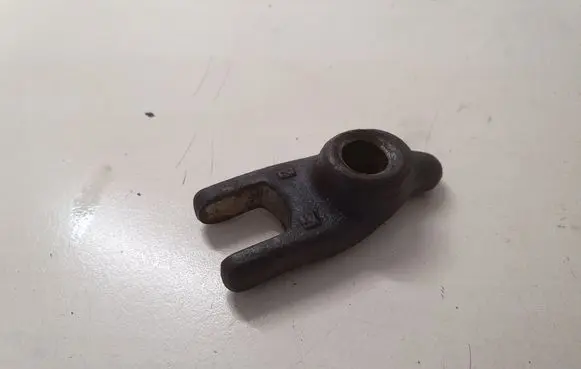 Iveco Daily 4th gen Fuel Injector clamp holder 