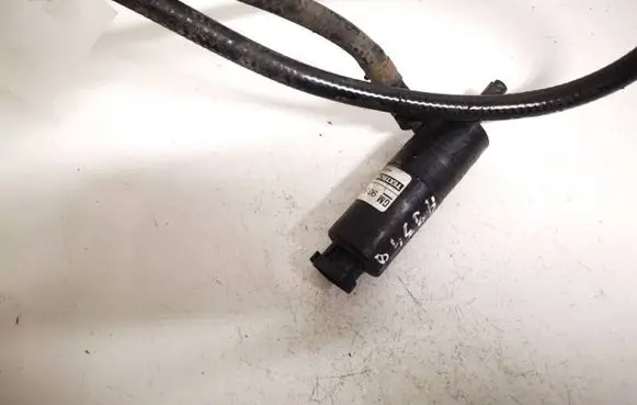 Opel Omega B2 Headlight washer pump 90508709