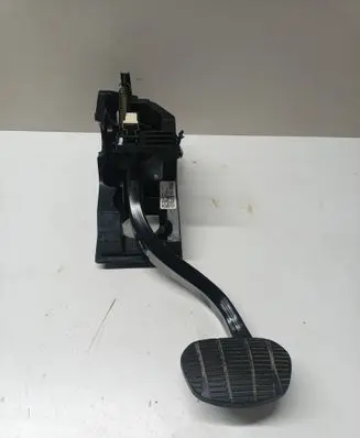 BMW X1 F48 F49 Brake pedal 81007132E 19929610