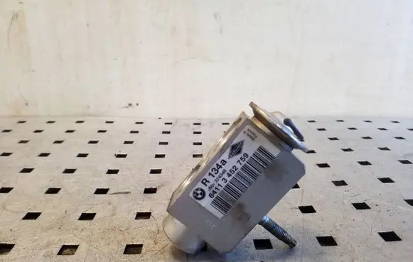Air conditioning (A/C) expansion valve