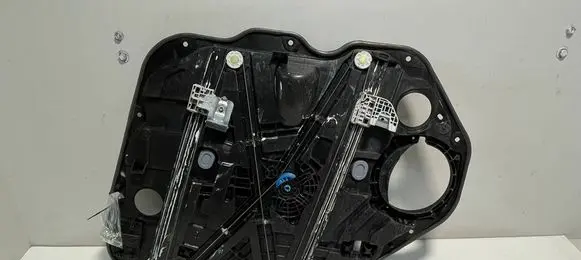 KIA Sorento IV Front door manual window regulator 82470P2020 32892 81310P2000