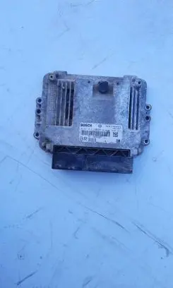 Opel Zafira B Engine control unit/module 55198922 18830585 0281012549