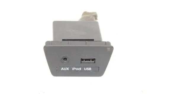 Hyundai ix35 AUX in-socket connector 961102S500