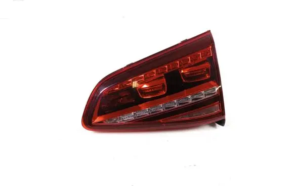Volkswagen e-Golf Tailgate rear/tail lights 5G0945308F