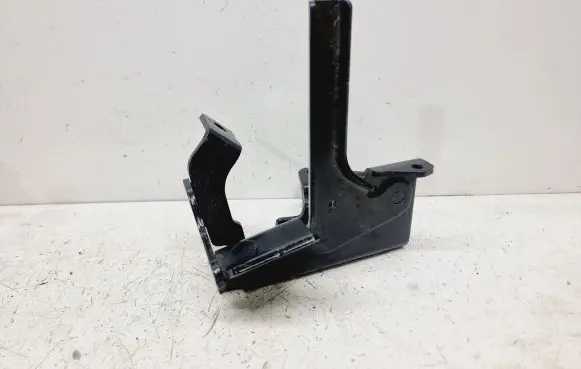 Renault Clio V A/C compressor mount bracket 926128439R