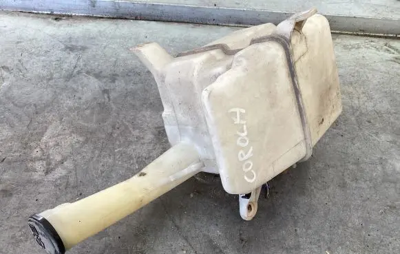 Toyota Corolla E120 E130 Windshield washer fluid reservoir/tank 8533044010 0602104440