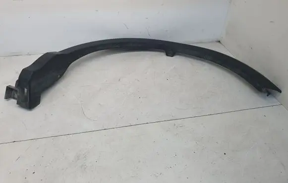Toyota RAV 4 (XA40) Rear arch trim 7560642130