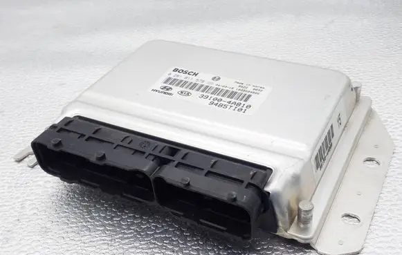 KIA Sorento Engine control unit/module ECU 391004A810 0281011579 94B5TI01