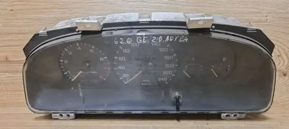 Mazda 626 Speedometer (instrument cluster) 3045050599