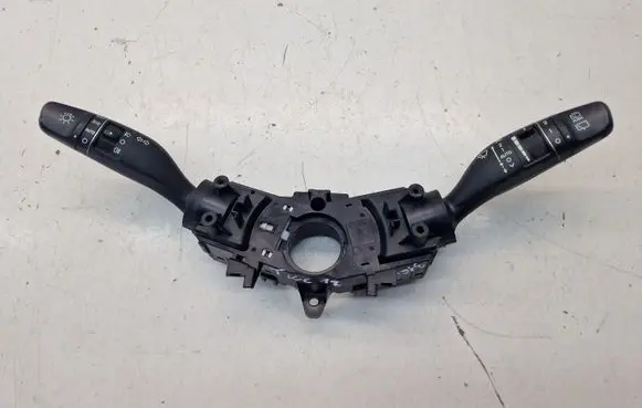 Hyundai Tucson TL Wiper turn signal indicator stalk/switch 93403D7960