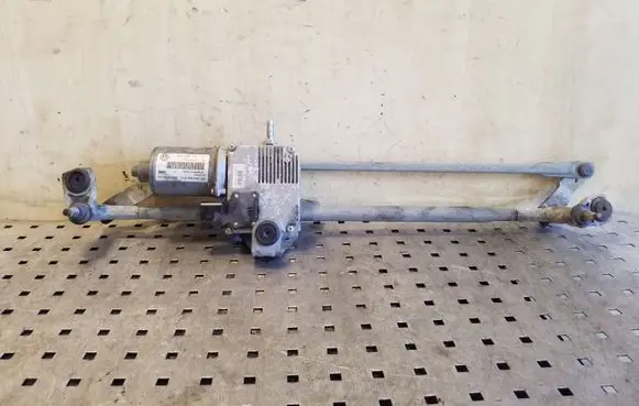 Volkswagen Tiguan Front wiper linkage and motor 5N2955119 5N0955623
