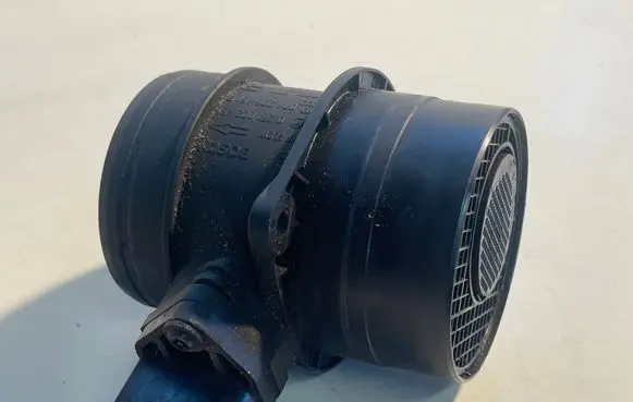 Audi A4 S4 B6 8E 8H Mass air flow meter 074906461B 0281002461