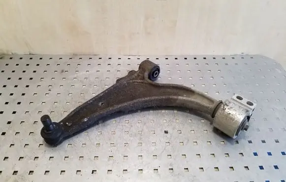 Opel Astra J Front lower control arm/wishbone