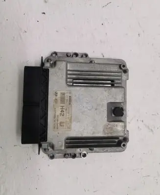Hyundai i40 Engine control unit/module ECU 39140-2A520