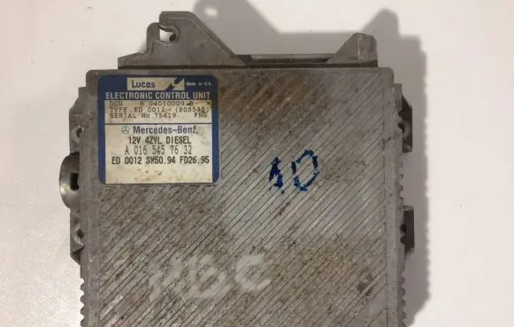 Mercedes-Benz C W202 Engine control unit/module A0165457632