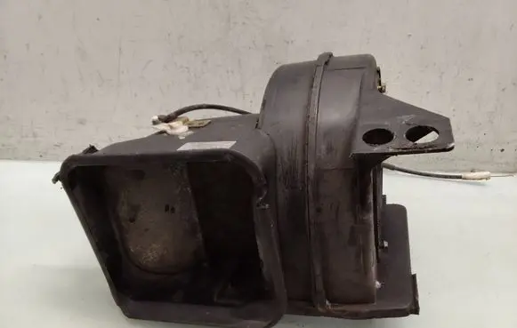 Mercedes-Benz W123 Interior heater climate box assembly housing 0130062800
