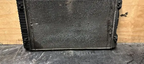 Audi A4 S4 B7 8E 8H Coolant radiator 8E0121251L