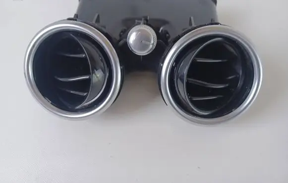 Mercedes-Benz C W205 Rear air vent grill A2058308301