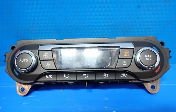 Ford Focus Climate control unit BM5T18C612CJ W18A31421