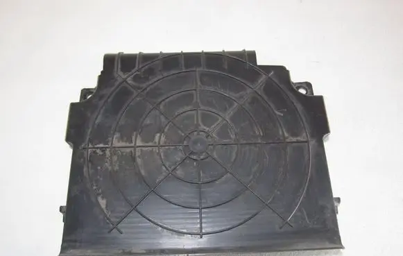Volkswagen PASSAT B6 Other engine bay part 3C0906337