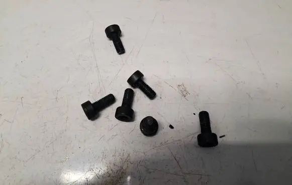 Ford Focus Nuts/bolts 