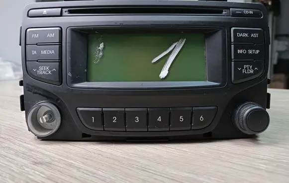 Hyundai ix20 Radio/GPS head unit trim 