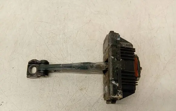 BMW 3 E90 E91 Front door check strap stopper 7176807