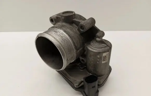 Audi A4 S4 B8 8K Throttle valve 06F133062J