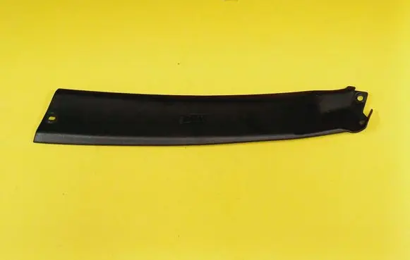 Renault Espace III Under headlight/headlamp trim 6025303191