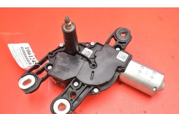 Volkswagen PASSAT CC Rear window wiper motor 5G0955711A