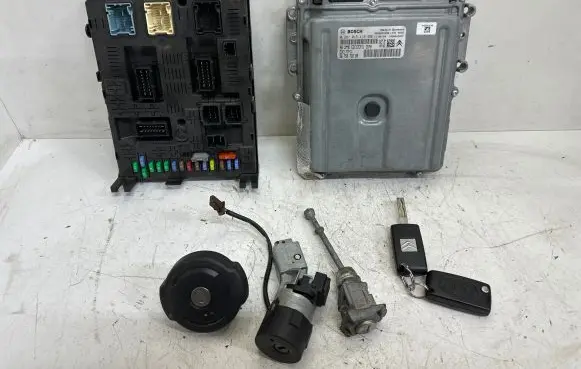 Citroen C5 Engine ECU kit and lock set 9666545480 9675073280 0281015415
