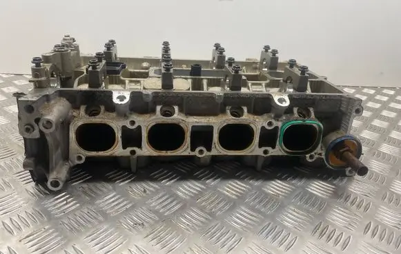 Ford Fusion II Engine head RF8E5E6090AA