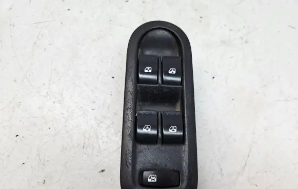 Renault Scenic II - Grand scenic II Electric window control switch 156018070