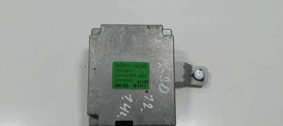 Hyundai ix20 Voltage converter/converter module 953001K000