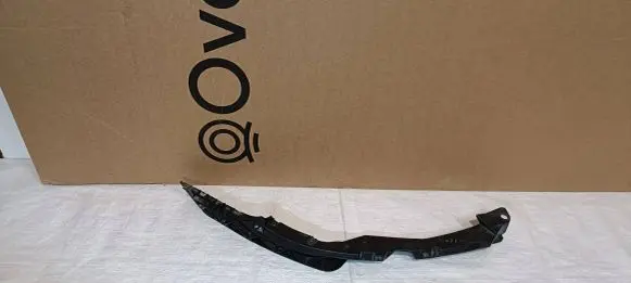 Skoda Octavia Mk2 (1Z) Front bumper mounting bracket 1Z0807184D