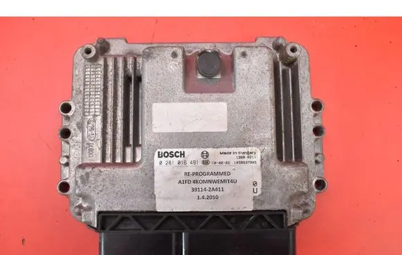 Hyundai i30 Engine control unit/module ECU 391142A411