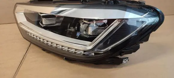 Volkswagen Touran III Headlight/headlamp 5TB941081A