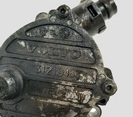 Volvo V70 Vacuum pump 31219463