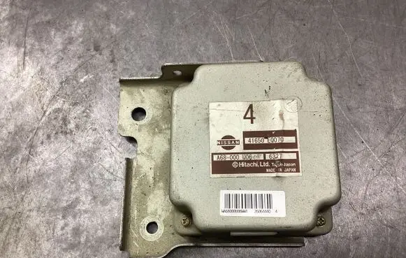 Nissan X-Trail T30 Torque split ecu control unit/module 41650EQ070 A68000U66
