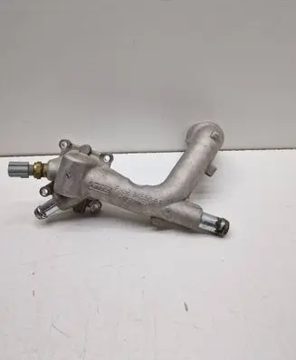 Ford Mustang VI Engine coolant pipe/hose FR3E8K556BA