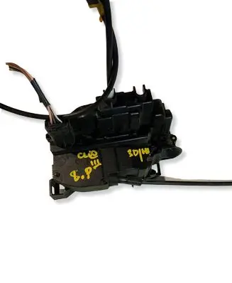 Renault Clio III Front door lock 8200300126