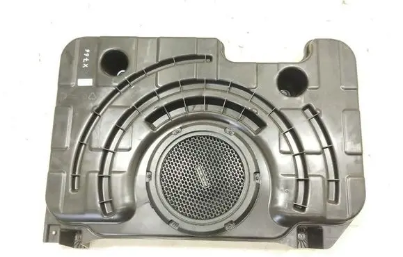 Maserati Levante Subwoofer speaker 670100017