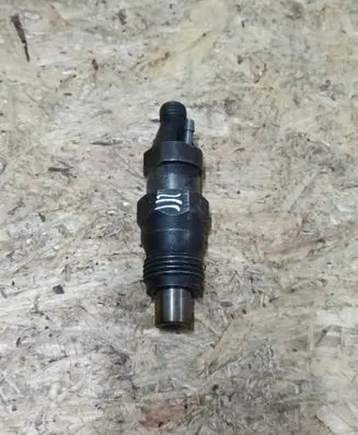 Peugeot 406 Fuel injector KCA17S42