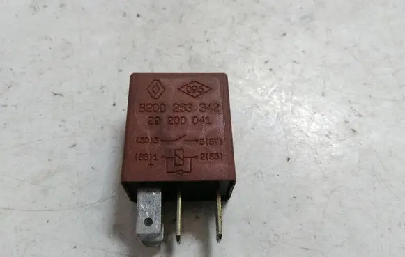 Renault Clio II Other relay 8200263342