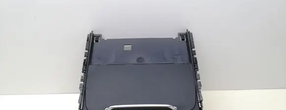 Cup holder front