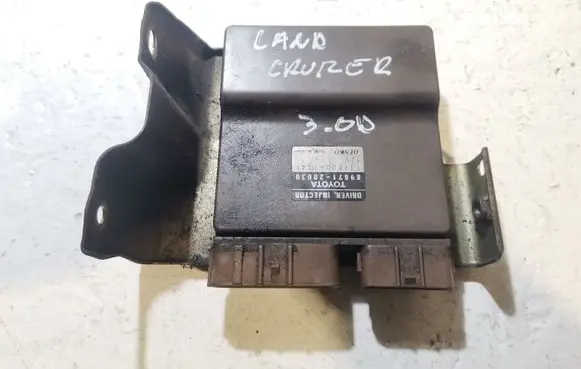 Toyota Land Cruiser (J120) Fuel injection control unit/module 8987120030