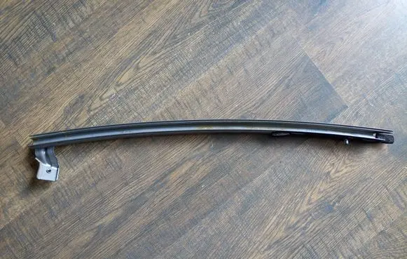 Honda Jazz Rear door windshield rail 
