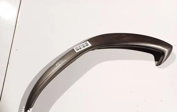 Front arch trim