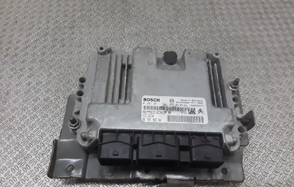 Citroen Xsara Picasso Engine control unit/module 9659596580 0281011392