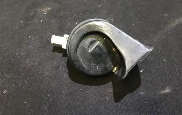 Mitsubishi Carisma Horn signal